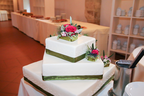 hochzeitstorte auf schloss schkopau